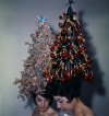 Новогодние модницы. Девушки с прическами из новогодних украшений, 1962 год..jpg