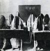 1921 год. Узбекские школьницы на уроке математики... Ташкент..jpg