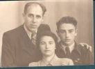 1949 год. Александр Городницкий с родителями.советский и российский учёный-геофизик, поэт, оди...jpg