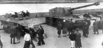 22 июня 1943 году в Москве в ЦПКиО имени Горького открылась выставка образцов трофейного воору...jpg