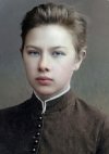 1887 год. Надежда Крупская после окончания гимназии..jpg